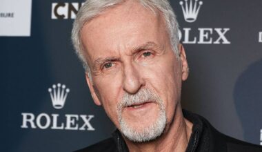 32 Years Later, James Cameron Drops Shock 'Jurassic Park' Bombshell: “'Aliens' With Dinosaurs”