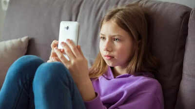 Kids using smartphones before 13? Study warns of alarming long-term mental health issues