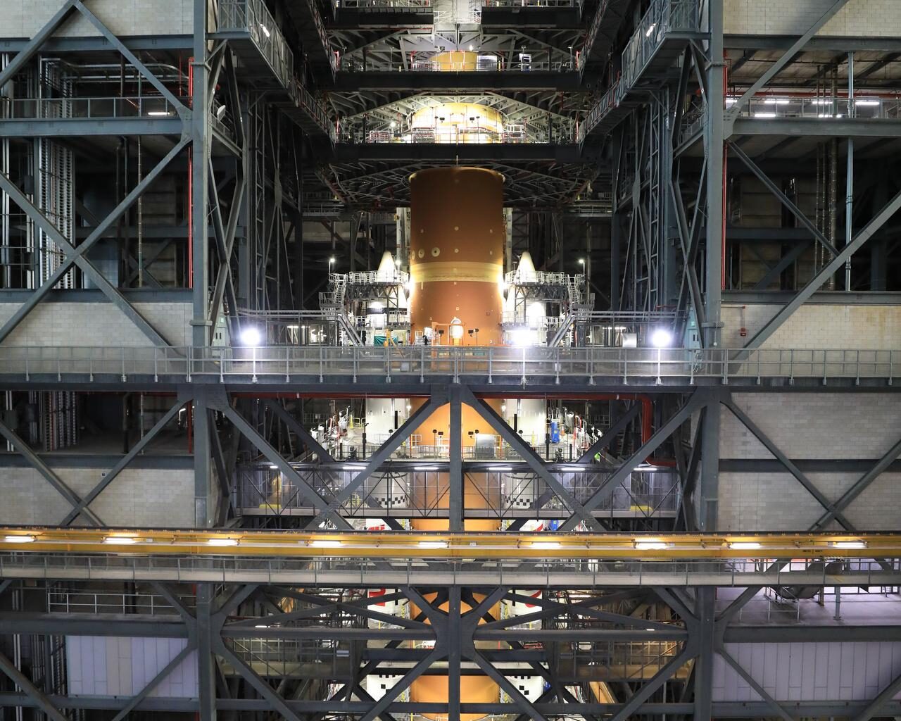 NASA Progresses Toward Artemis II Moon Mission