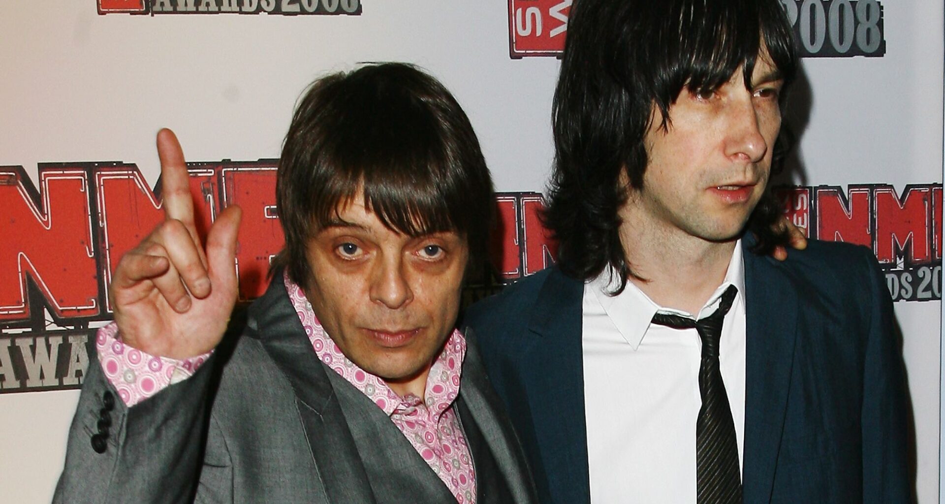 Fans are re-sharing this brilliant clip of Mani at the NME Awards in 2008