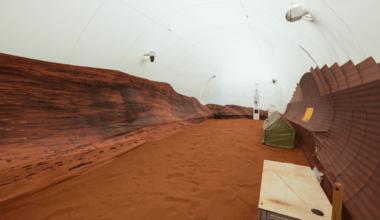Four volunteers are a month into their ‘life on Mars’