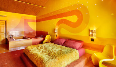 ellie seymour's book maps mid-century motels across the US