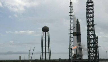 Blue Origin scrubs New Glenn's second flight due to bad weather