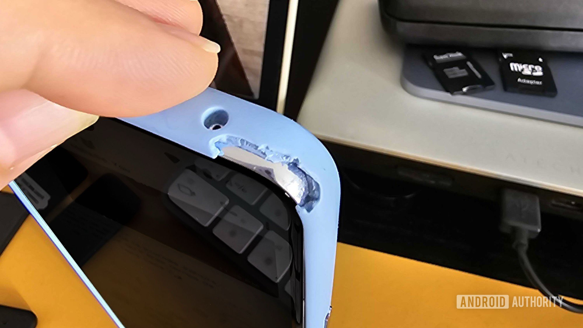 official google pixel 8 pro xl case chewed corner