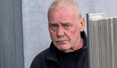 Postmistress told armed robber 'you're getting no money'