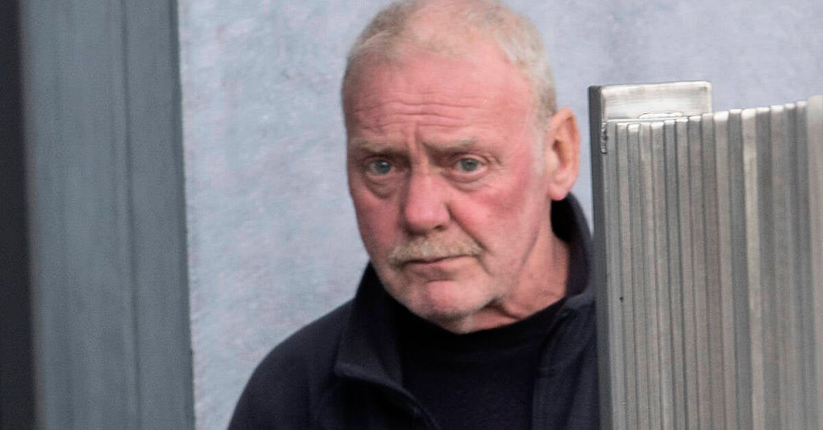 Postmistress told armed robber 'you're getting no money'