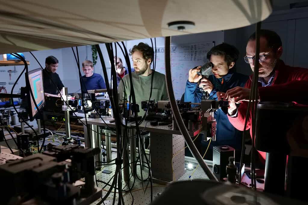 Physicists from University of Stuttgart researching quantum teleportation