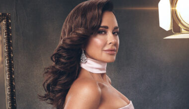 See Kyle Richards Break the Fourth Wall on RHOBH Season 15