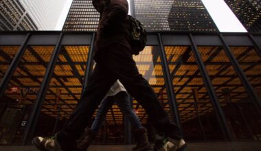 Canada’s Economy On Track for Muted Growth, Avoiding Back-to-Back Quarterly Contractions