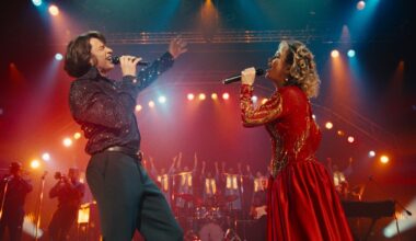 Hugh Jackman, Kate Hudson Star in Second 'Song Sung Blue' Trailer