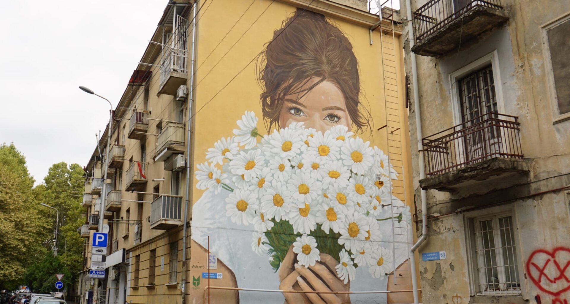 Tbilisi Mural Fest's Dynamic Murals Brighten the Sides of Buildings Throughout the City — Colossal