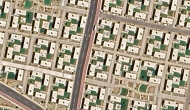 This week on Dezeen we looked at aerial photos of Neom's workers camps