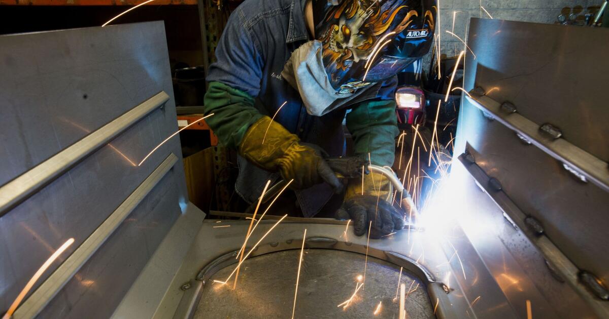 Americans' economic anxiety grows as job security concerns join affordability worries