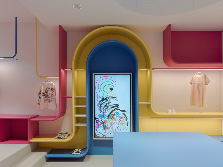 Zoii Kids Retail Space / Architettura Tommasi - Image 1 of 21