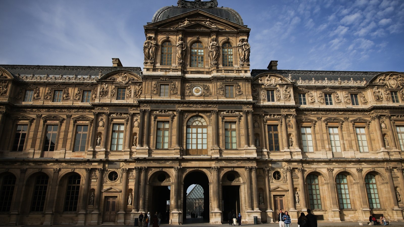 Louvre says hundreds of works damaged by water leak