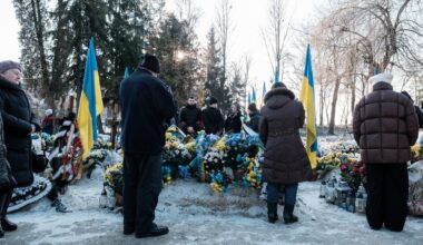 Zelensky, Trump to discuss efforts to end Ukraine war