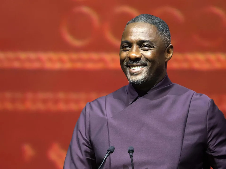 JEDDAH, SAUDI ARABIA - DECEMBER 11: Idris Elba accepts the Honorary Award for