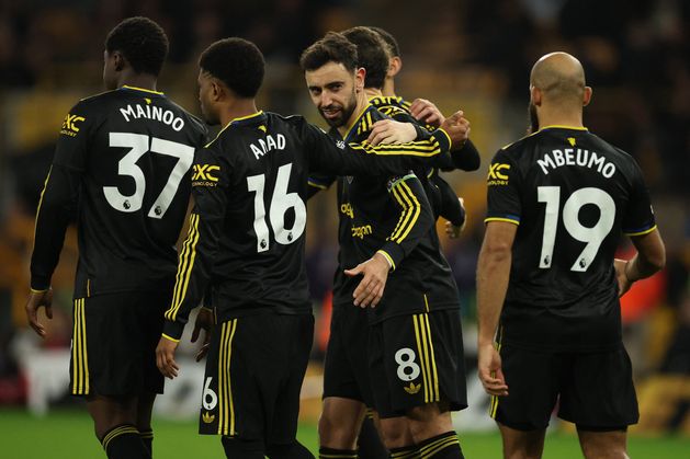 Bruno Fernandes scores twice as Manchester United beat struggling Wolves to go sixth in Premier League