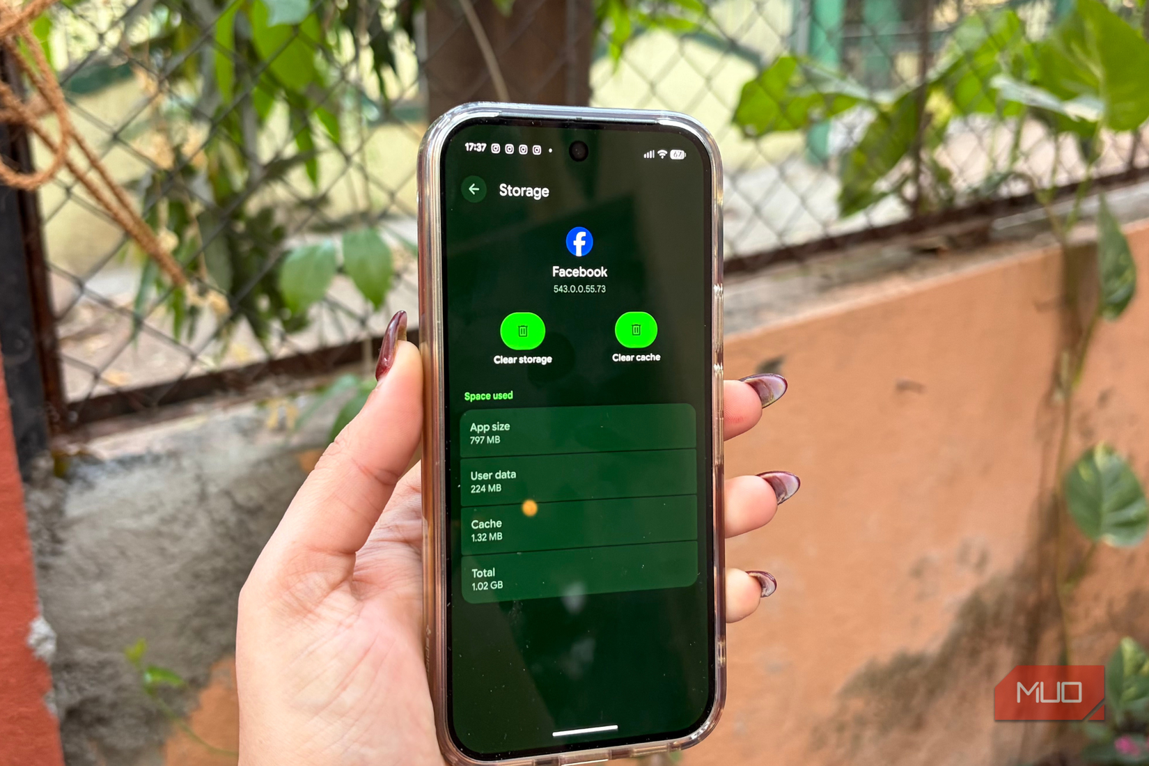 Clear cache on Google Pixel 10 Pro