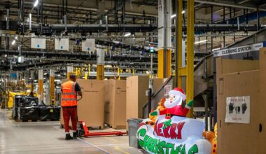 Trump's trade war is changing how supply chain stocked up for holidays