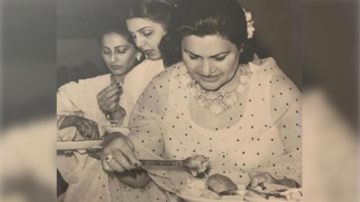 “Why are the Kapoors always…”: When Anil Kapoor shared a PIC of wife Sunita and Neetu Singh, Kareena Kapoor’s comment stole the show