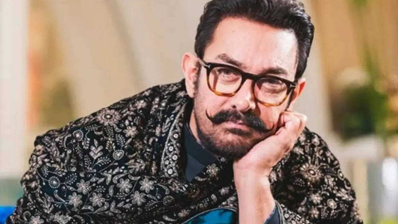 Aamir Khan Recalls Career Going 'Down The Drain' After Back-To-Back Flops: I Used To Come Home And Cry | Bollywood