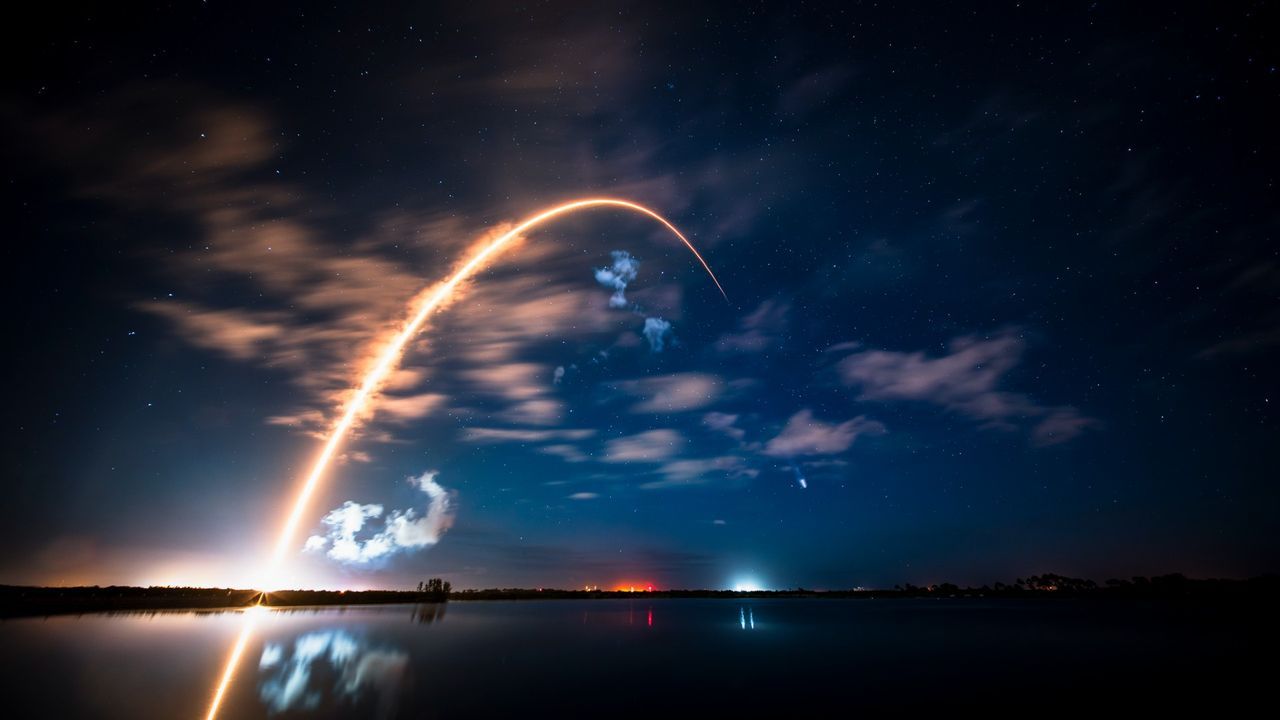 SpaceX blasts off into December with early morning…