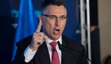 Heated exchange between Israeli foreign minister and Irish ambassador over Herzog Park renaming bid