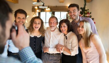 Photographers Share Their Best Advice For Posing For A Photo