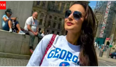 Ameesha Patel says, ‘I love the paps,’ highlighting their hard work amid Jaya Bachchan’s recent comment criticising paparazzi |