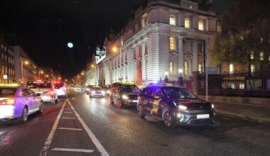 Taxi drivers suspend six-day protest in Dublin pending outcome of government talks