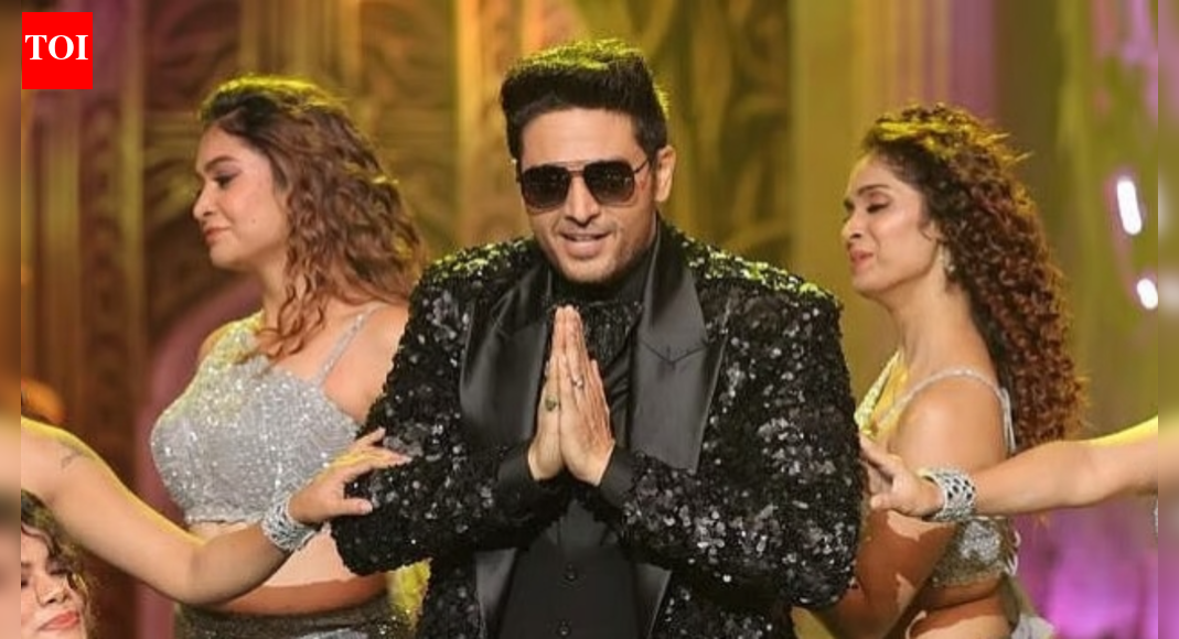 Bigg Boss 19 Winner: Gaurav Khanna lifts the grand trophy; takes home Rs 50 lakh cash prize and car |