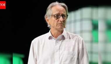 ‘Godfather of AI' to engineers: Computer Science degree will remain valuable for a longtime, just learn to ...