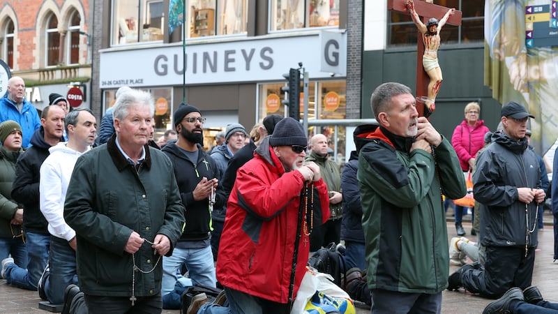 Dozens attend men’s outdoor rosary held in Belfast city centre