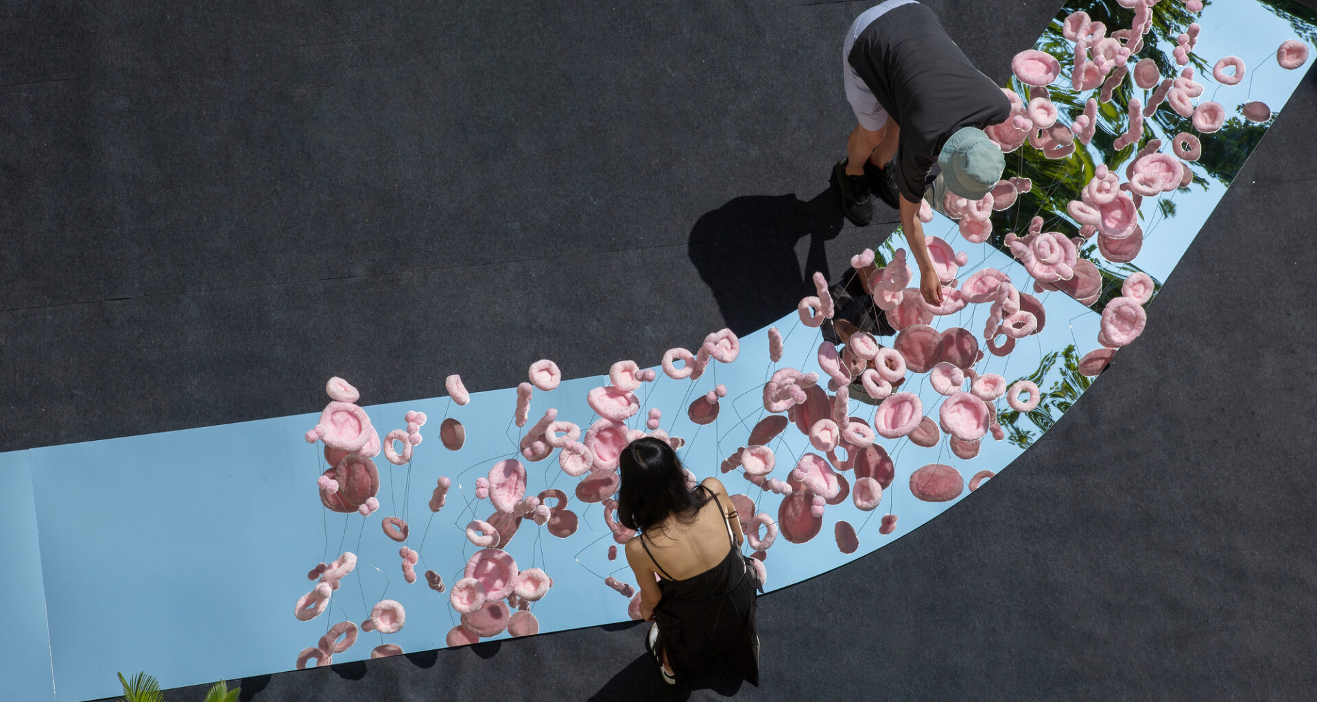 The Tasting Tongue - Art Installation / Studio Deng