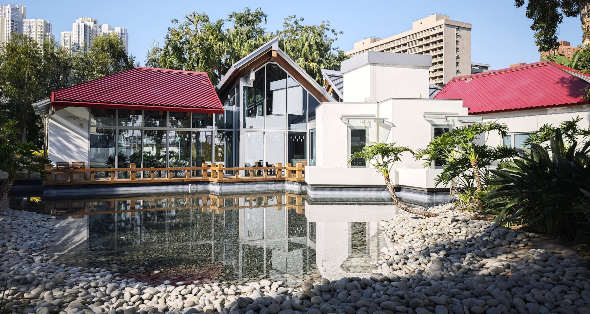 Quiet Hope: Frank Gehry’s Maggie’s Centre Hong Kong