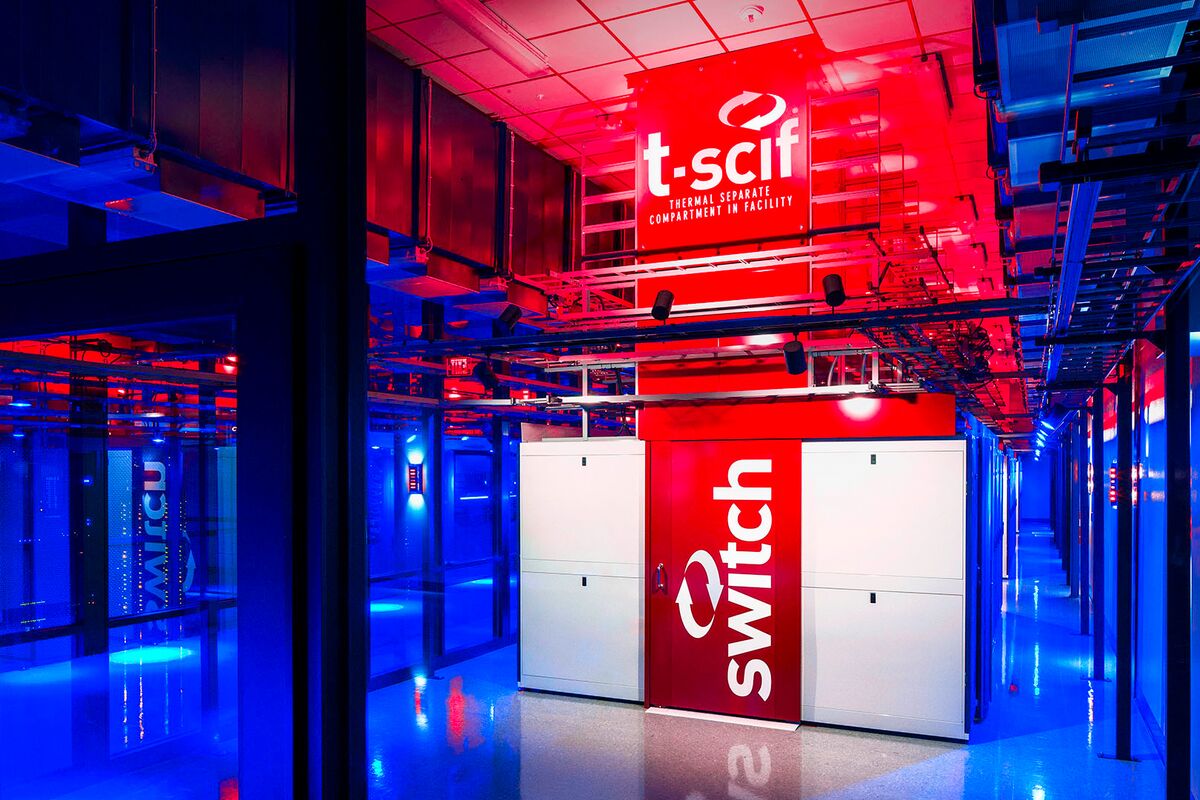 SoftBank Eyes Data Center Group Switch as Son Hunts for AI