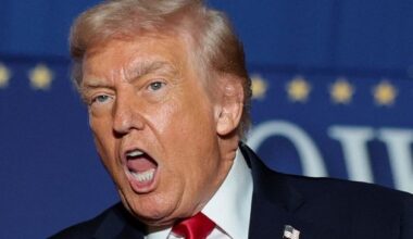 Donald Trump sets Christmas deadline for Ukraine to accept peace deal