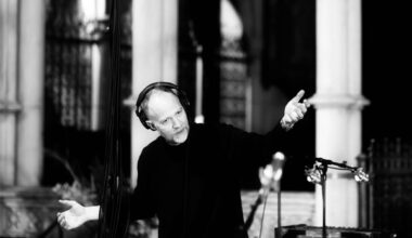 U2 > News > Wake Up Dead Man