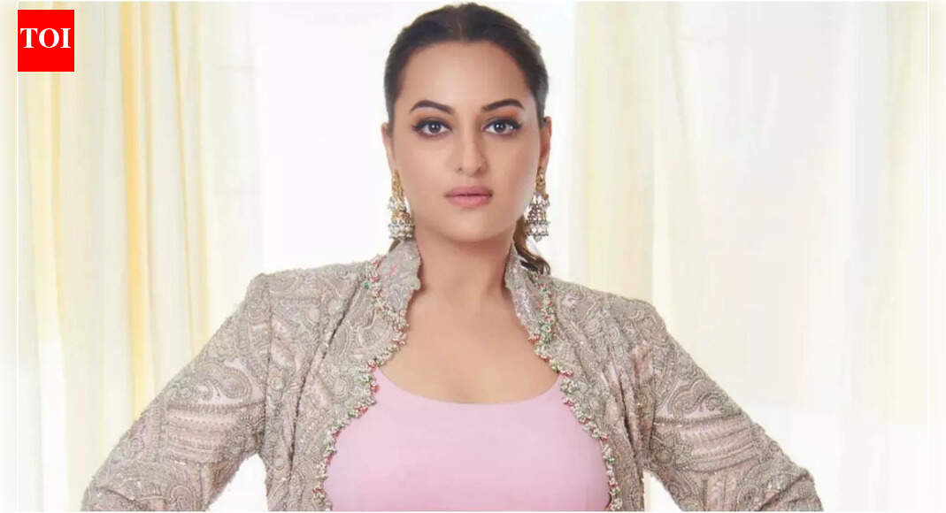 Sonakshi Sinha raises her voice against actors and critics getting trolled and attacked online, saying, 'We should all work towards putting an end to it' |