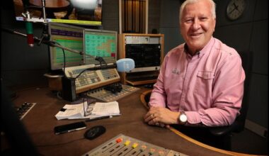 ‘I didn’t walk out sobbing’ – DJ Ronan Collins reveals why he left RTÉ radio after 46 years
