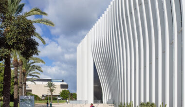Jan Koum Center For Nanoscience And Nanotechnology / Michel Rémon & Associés