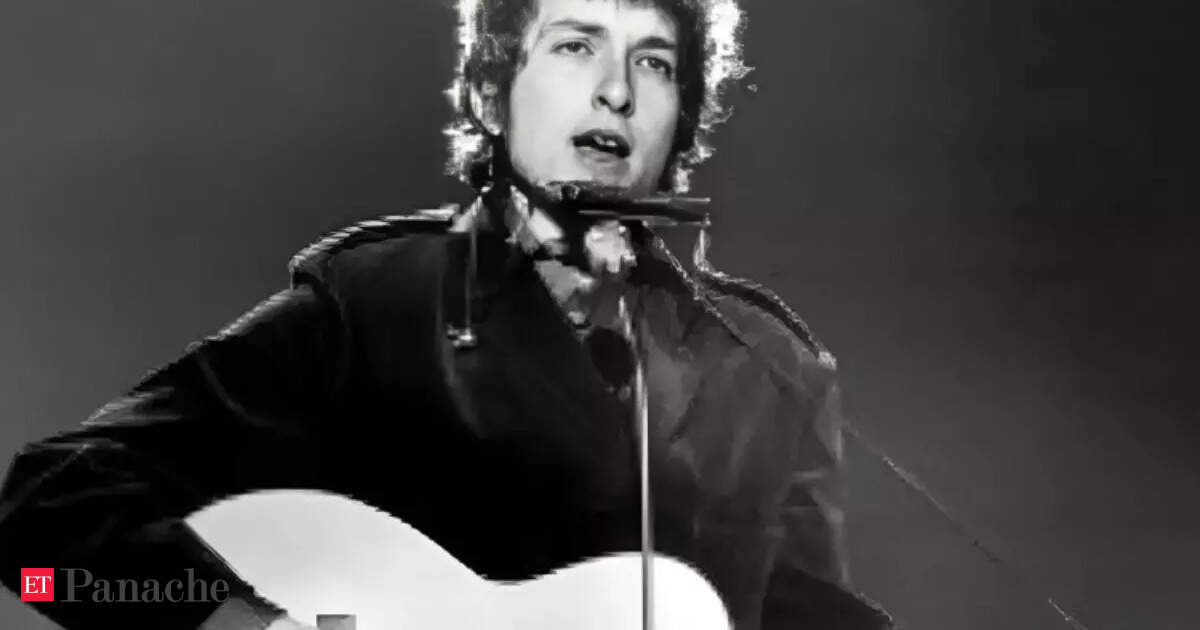 Quote of the day by musician Bob Dylan: 'If you are not true to your own heart, you will fail. There's no success like failure'