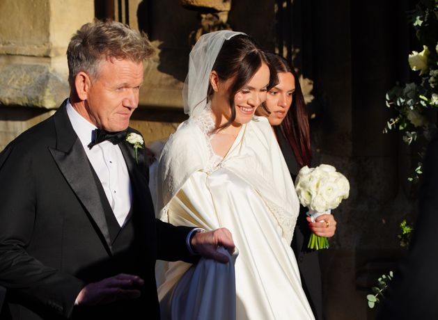 Holly Ramsay arrives to her wedding with famous father by her side