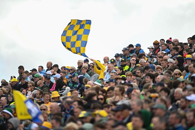 New Year’s clash of Clare and Limerick hurlers is a sell-out