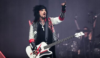 'I See Artists That Are Still Trying to Act 25, and They're 65': Nikki Sixx Slams Old Musicians Who Don't Evolve - Ultimate Guitar