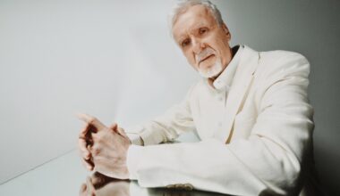 Director Gets Candid on 'Avatar' Future