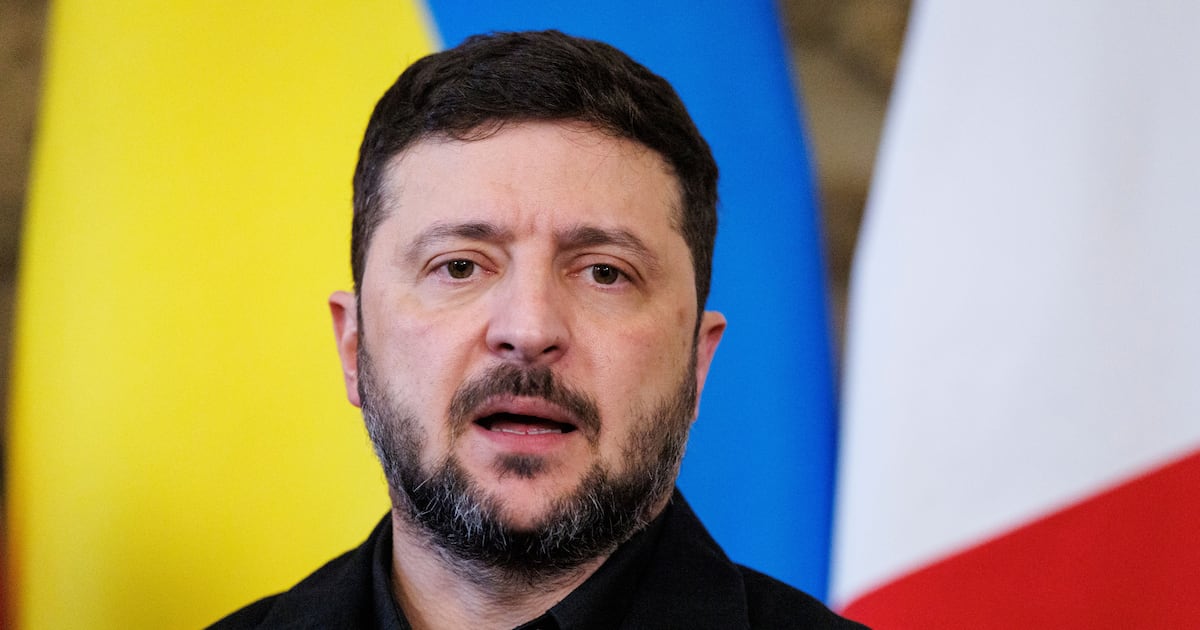 Ukrainian president Zelenskiy abandons Nato ambition ahead of peace talks – The Irish Times