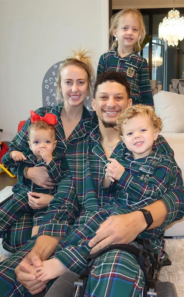 <p style="font-weight: 400;"><strong>Patrick Mahomes & Brittany Mahomes </strong></p>