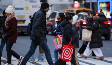 US economy grows at faster-than-expected 4.3% rate in Q3